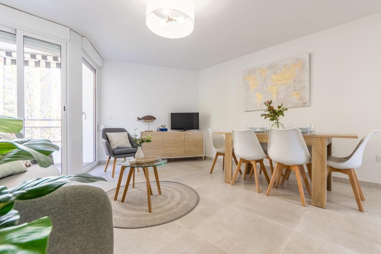 Boooom!!! Apartment With Swimming Pool Salou Bagian luar foto