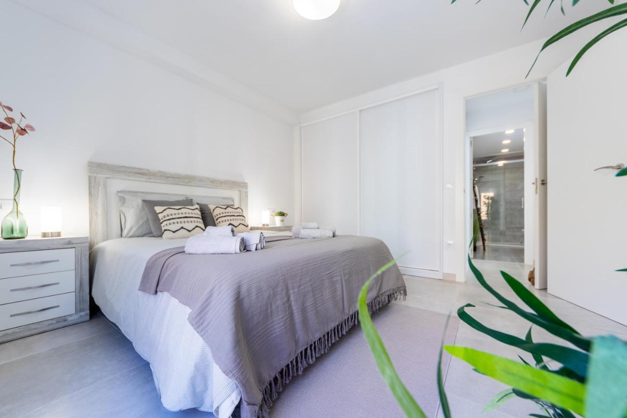 Boooom!!! Apartment With Swimming Pool Salou Bagian luar foto