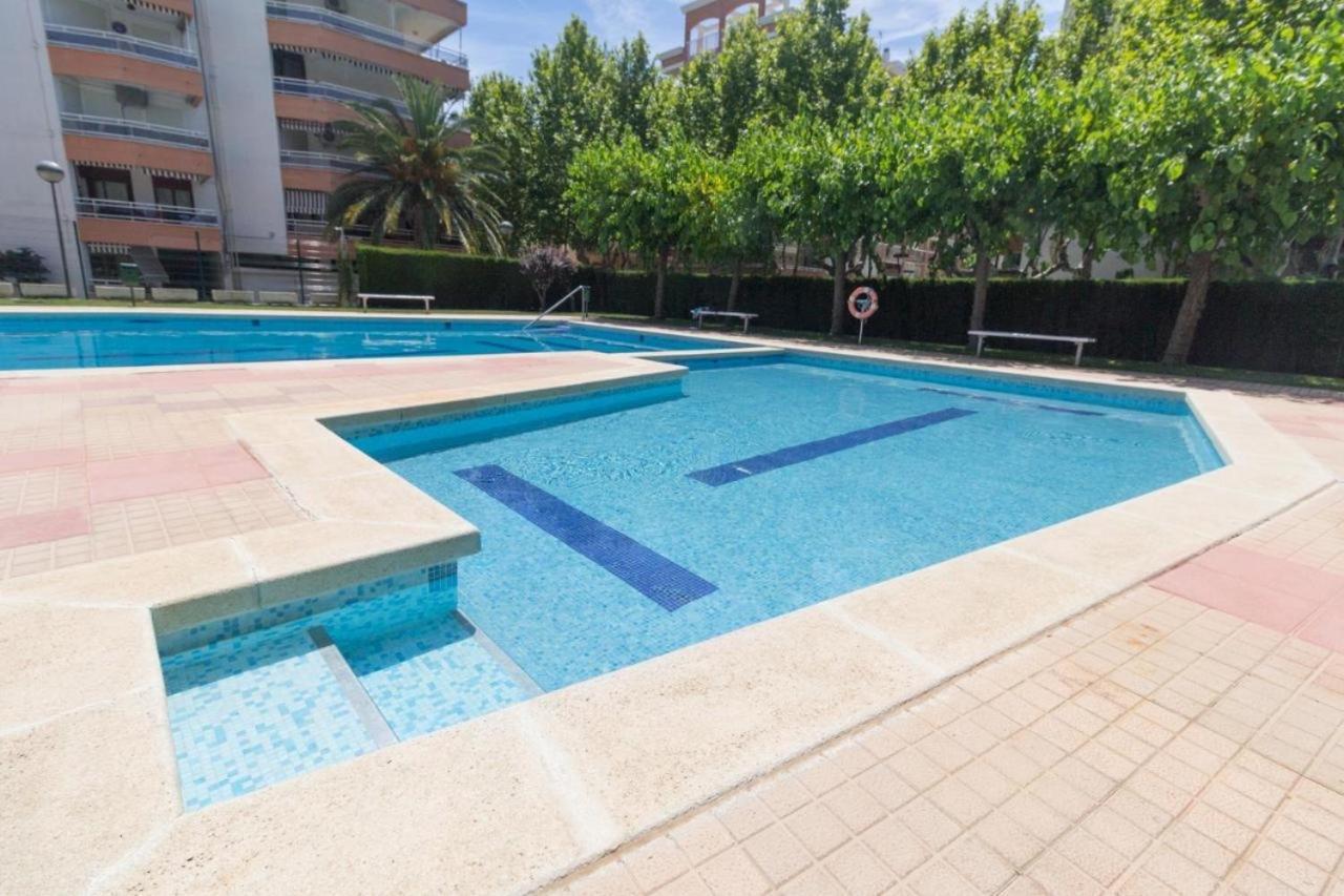 Boooom!!! Apartment With Swimming Pool Salou Bagian luar foto