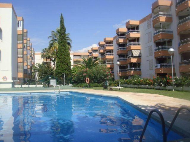 Boooom!!! Apartment With Swimming Pool Salou Bagian luar foto